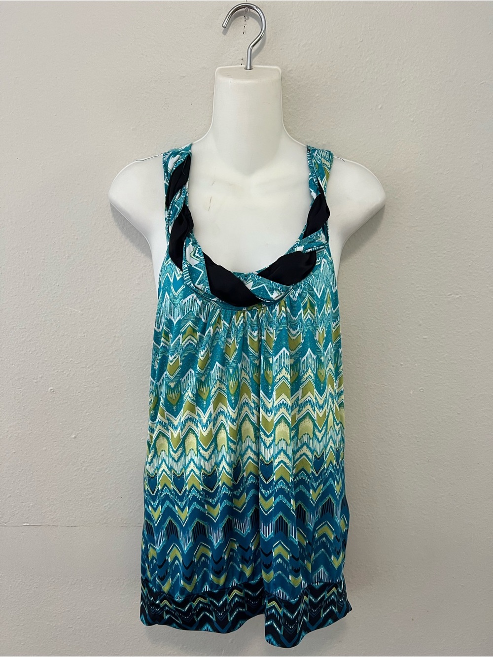 HeartSoul Tropical Chevron Halter Tank Top Size Large Beach Resort